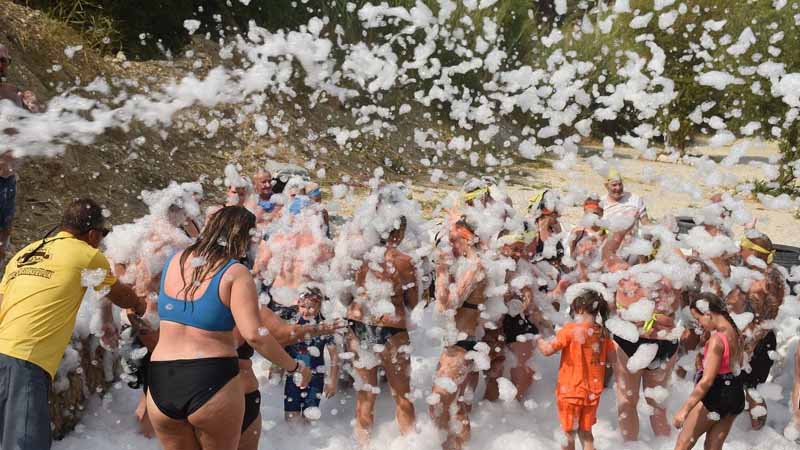 foam party with kids in lara